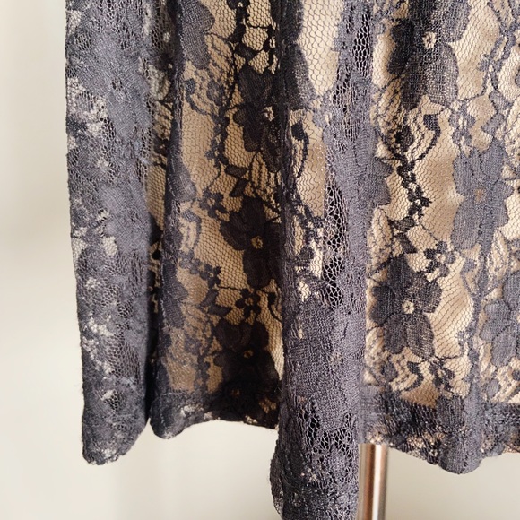 grey lace floral flowy boho sheer tank with pocket - Picture 10 of 10